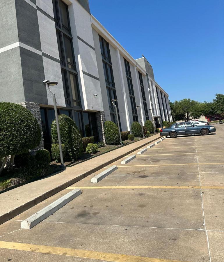 Comfort Inn Dallas North Love Field Airport Ngoại thất bức ảnh