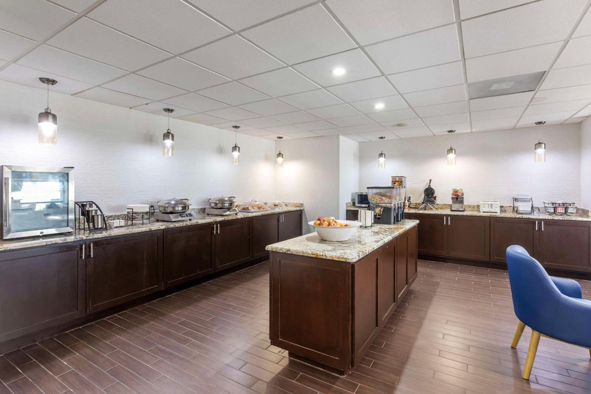 Comfort Inn Dallas North Love Field Airport Ngoại thất bức ảnh