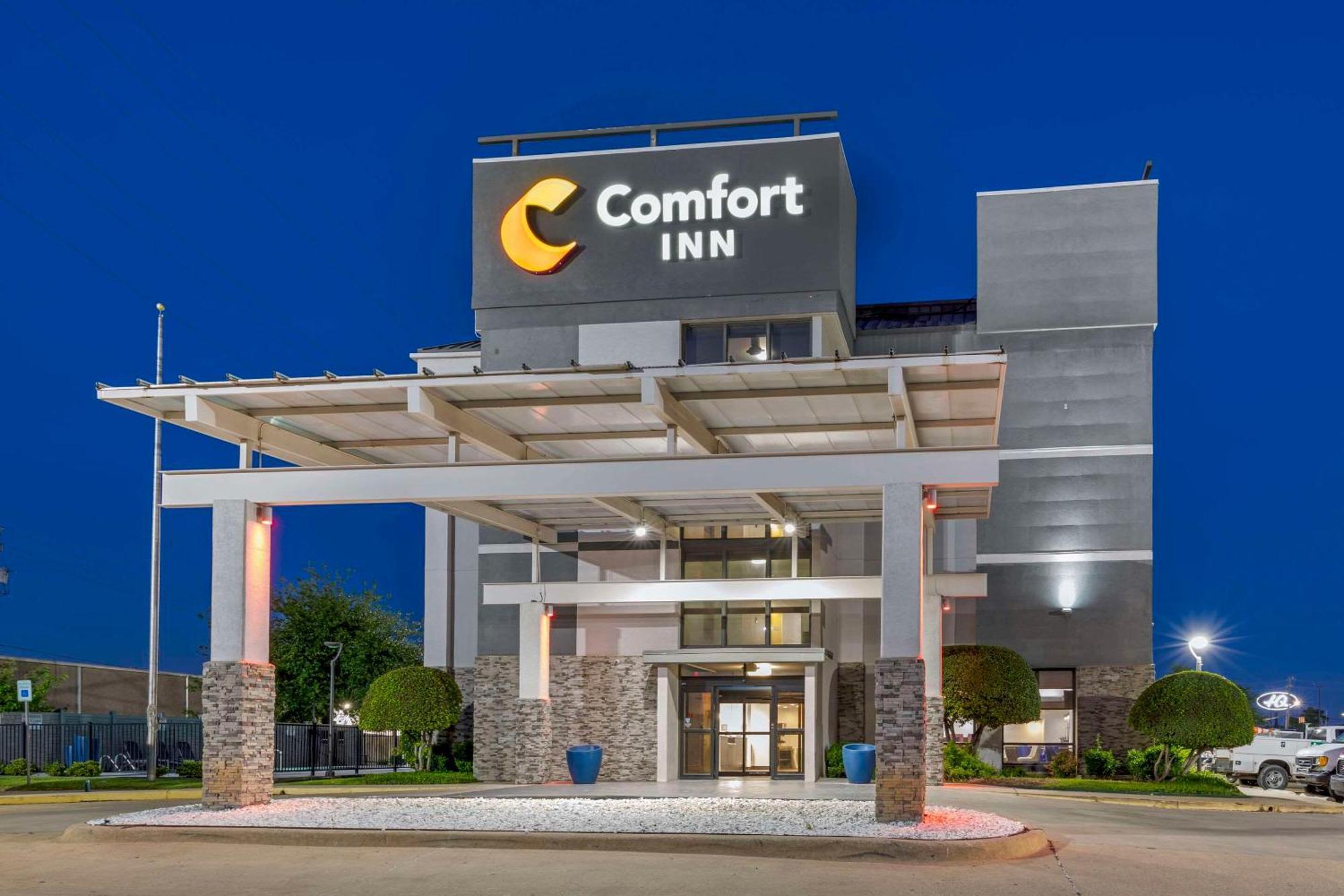 Comfort Inn Dallas North Love Field Airport Ngoại thất bức ảnh