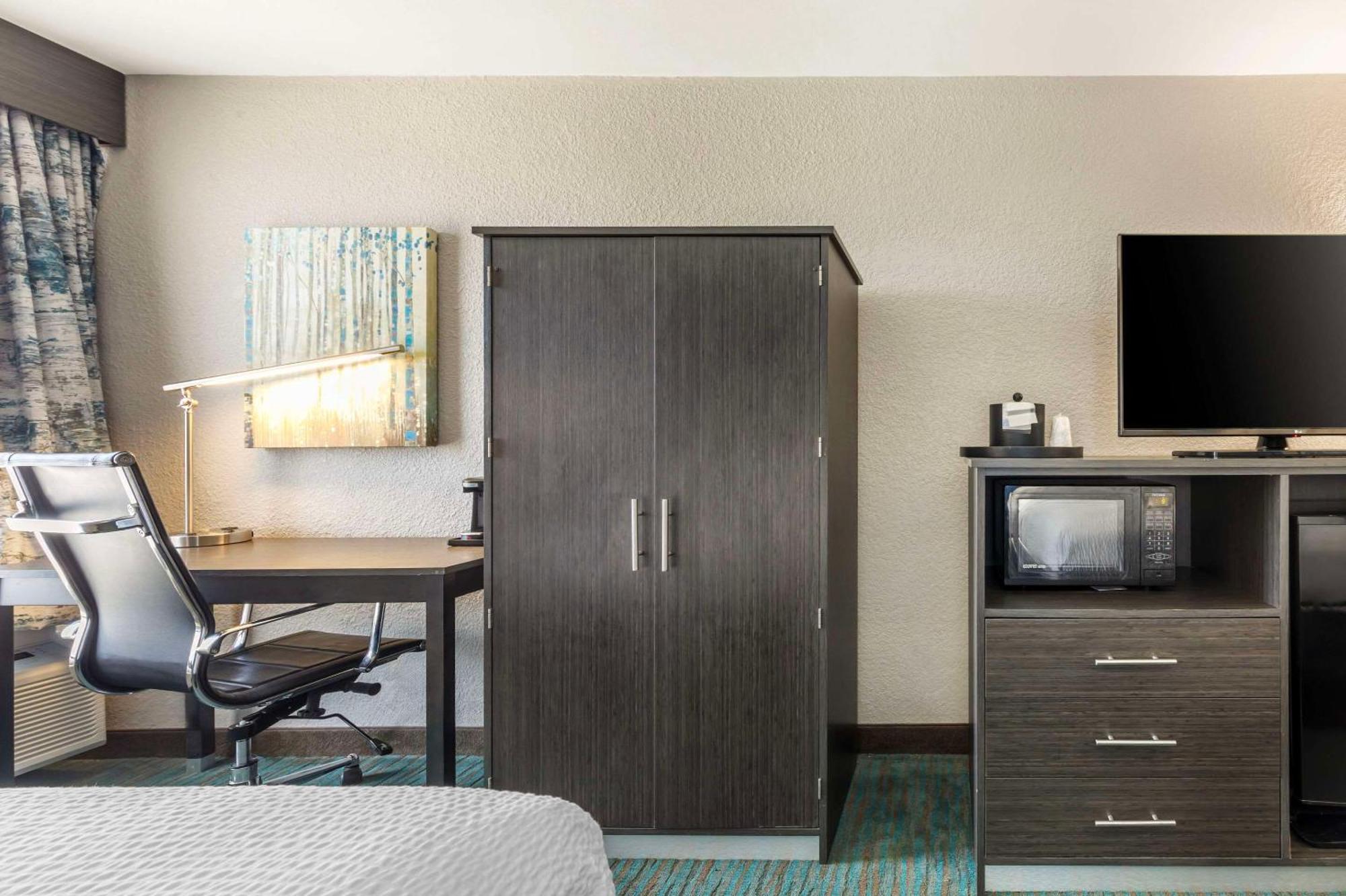 Comfort Inn Dallas North Love Field Airport Ngoại thất bức ảnh